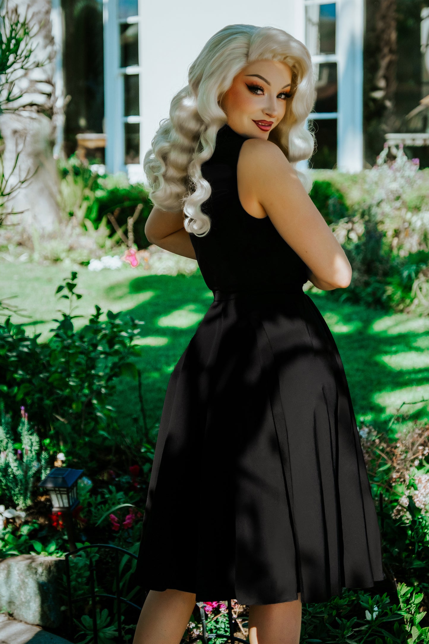 The Yade Swing Dress in Black
