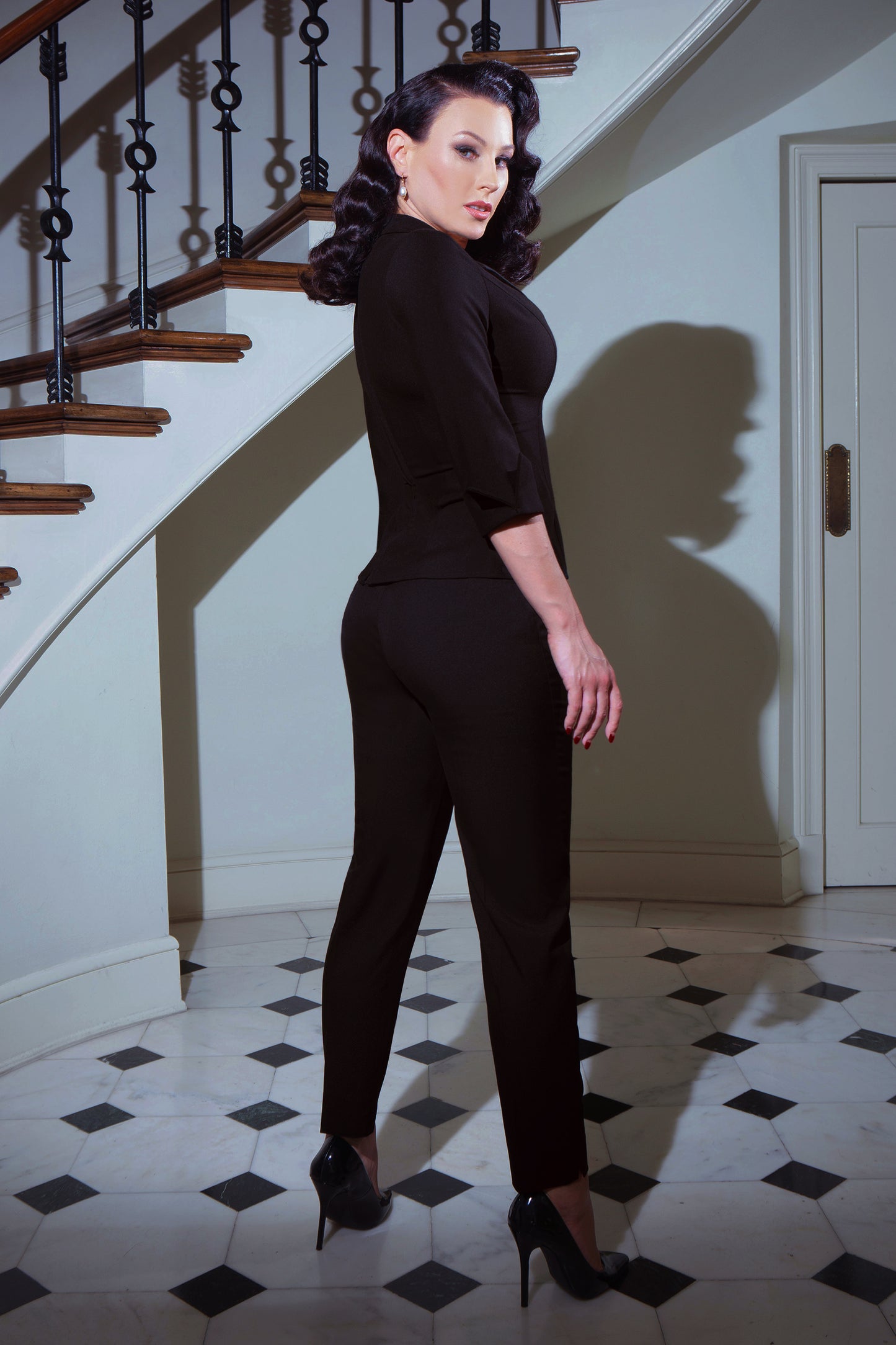 Eleanor Cigarette Trousers in Black